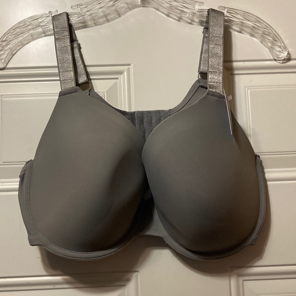 Women's Full‎ Coverage T-Shirt Bra - Gray 42C NWT